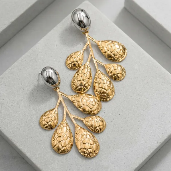 Silver_Brass_Textured_Teardrop_Chandelier_Dangle_Earrings_For_Women