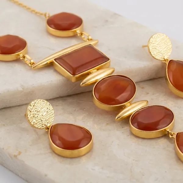 Orange_Brass_18K_Plated_Monalisa_Stone_Necklace_Set_For_Women