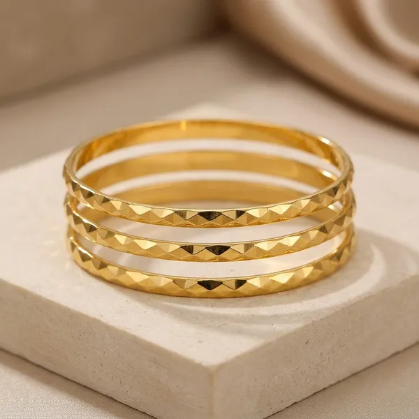 Golden_Plated_Diamond_Cut_Stacking_Bangle_Set_-_Antitarnish