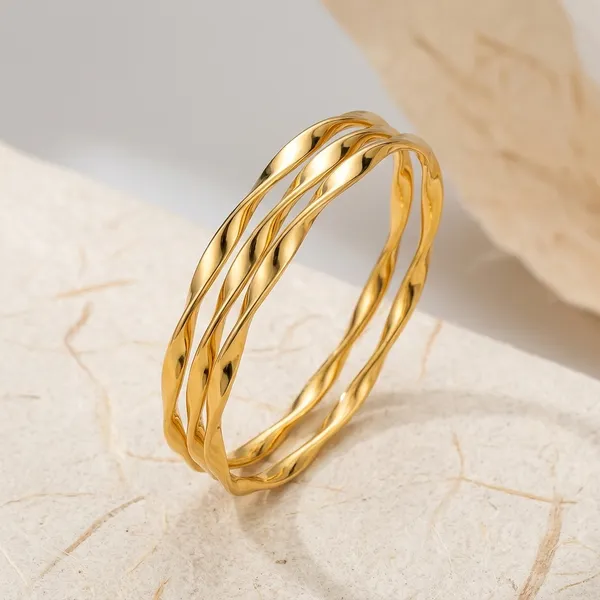 Golden_Plated_Twisted_Spiral_Bangle_Set_For_Women