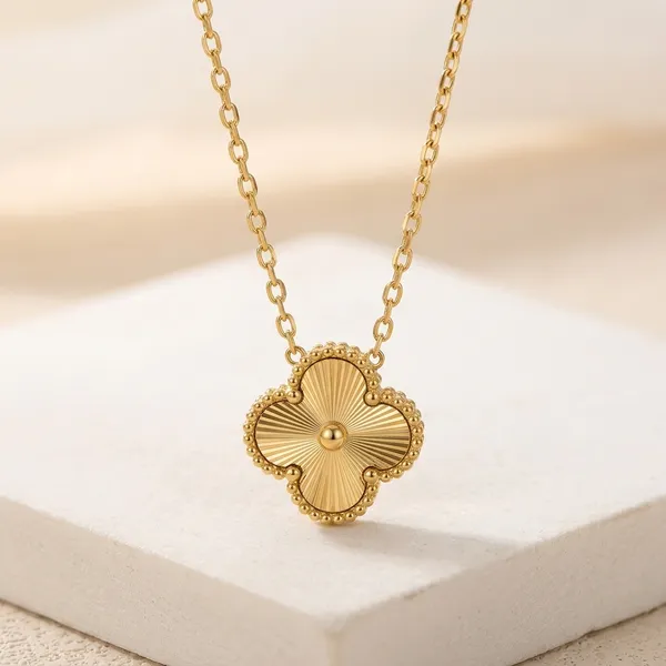 Golden_Gold_Plated_Clover_Pendant_Necklace_For_Women