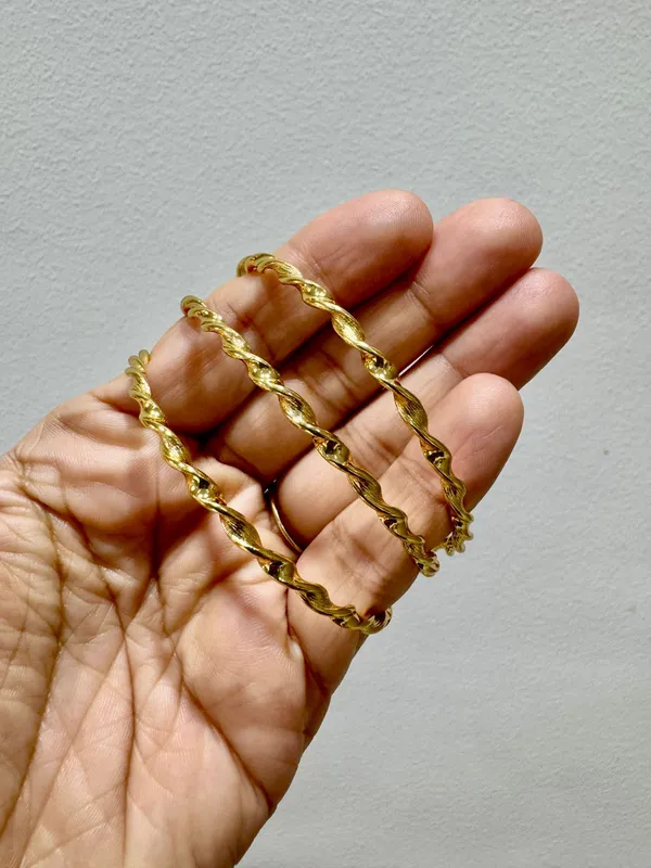 Golden_Plated_Twisted_Rope_Bangle_Set_For_Women