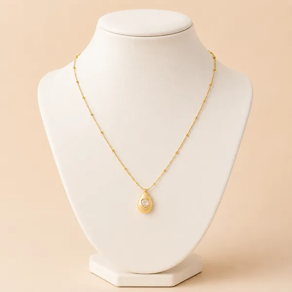 Gold_Plated__Heart_Pendant_with_stone_for_Women