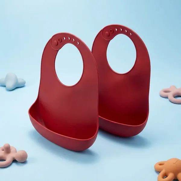 Silicone_Waterproof_Feeding_Bib_With_Food_Catcher_Pocket_For_Babies_-_Pack_Of_2