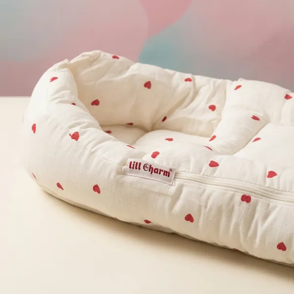 Pure_Muslin_Red_Hearts_Pattern_Baby_Nest_Bed