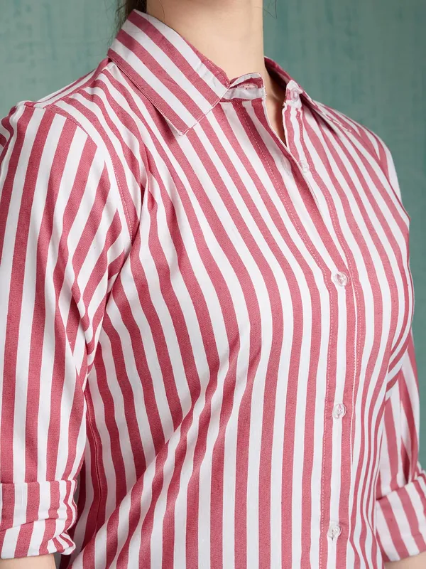 Womens_Cotton_Striped_Button_Down_Shirt