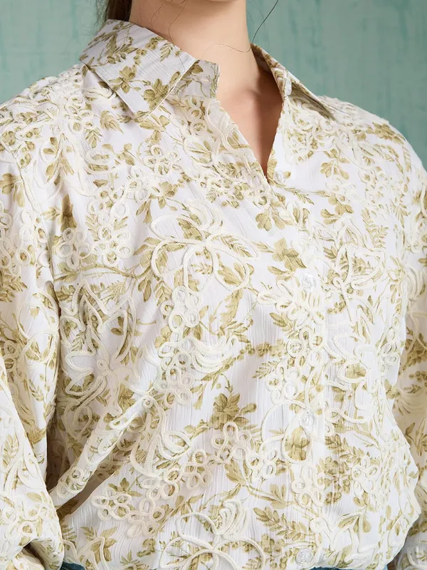 Womens_Polyester_Button_Down_Shirt