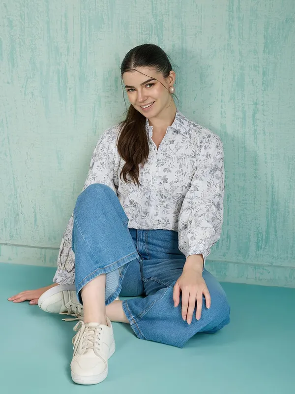 Womens_Polyester_Button_Down_Shirt