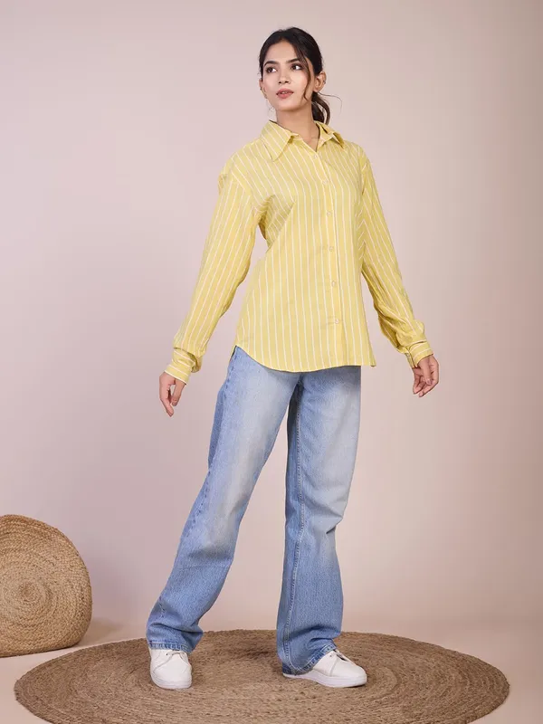 Womens_Cotton_Button_Down_Shirt