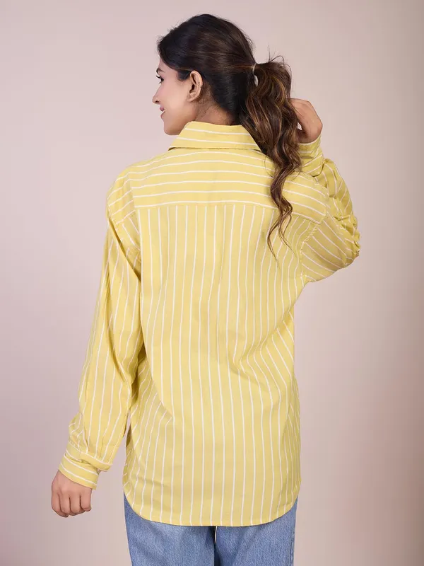Womens_Cotton_Button_Down_Shirt