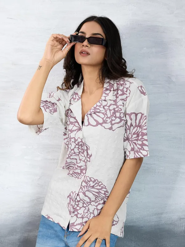Womens_Polyester_Button_Down_Shirt