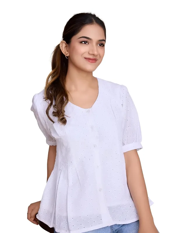 Womens_Cotton_Schiffli_Top_With_Crepe_Inner