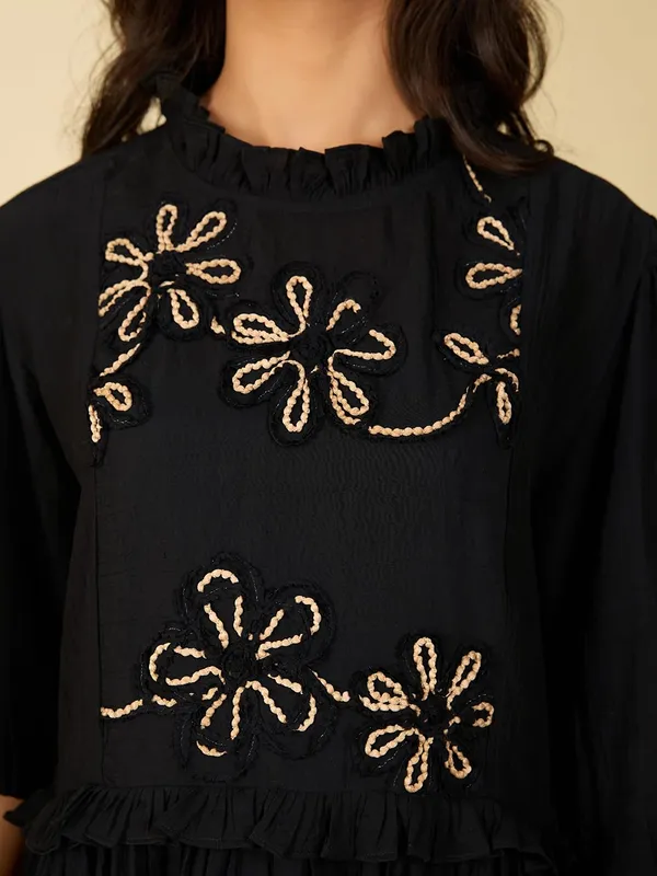 Womens_Embroidered_Nylon_Viscose_Top