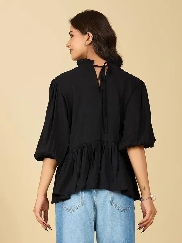 Womens_Embroidered_Nylon_Viscose_Top