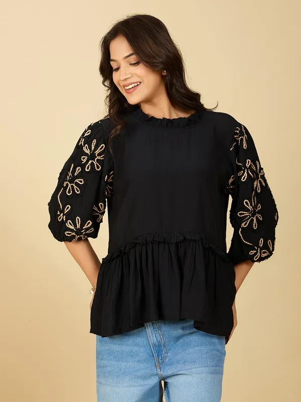 Womens_Embroidered_Nylon_Viscose_Top