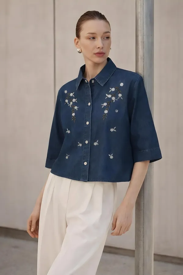 Womens_Embroidered_Crop_Shirt