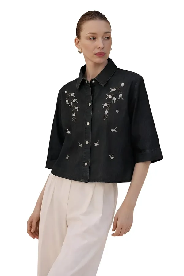 Womens_Embroidered_Crop_Shirt
