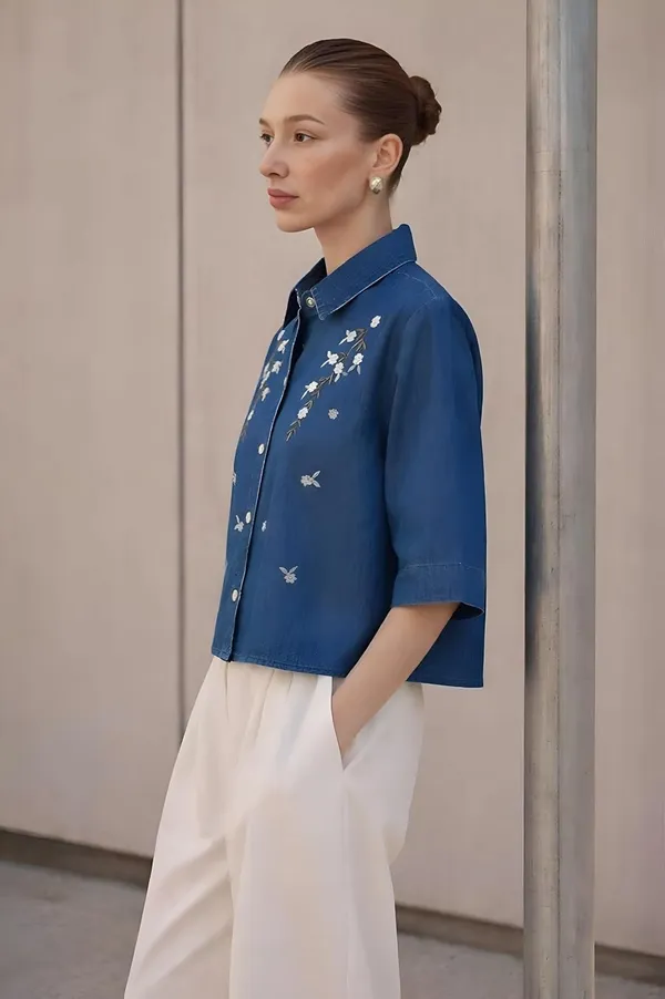 Womens_Embroidered_Crop_Shirt