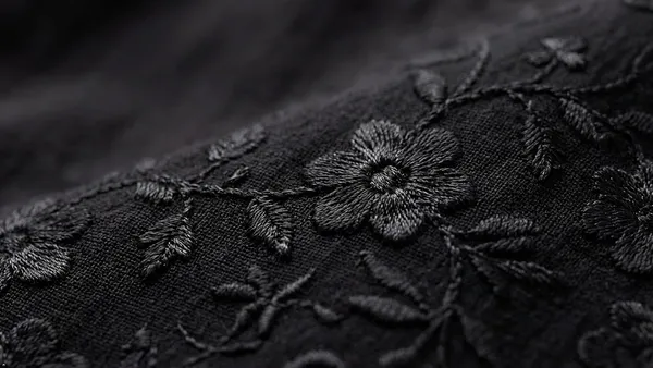 Womens_Embroidered_Button_Down_Shirt
