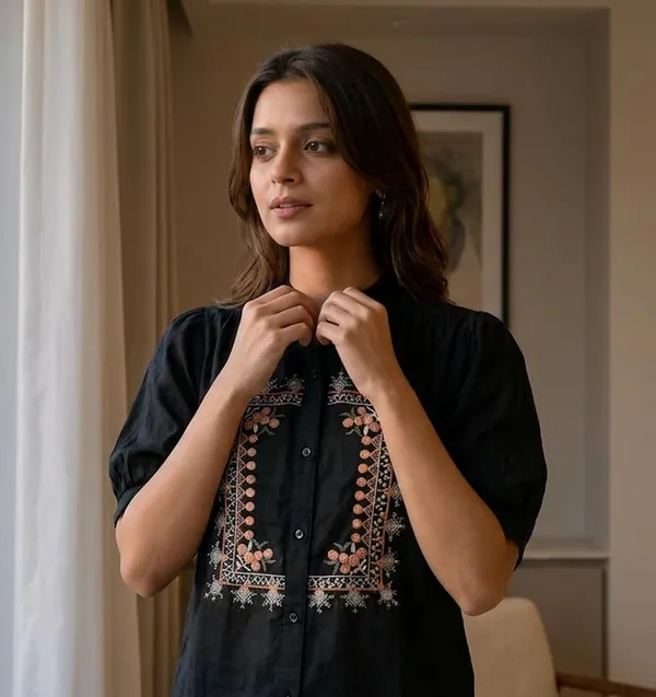 Womens_Embroidered_Button_Down_Shirt
