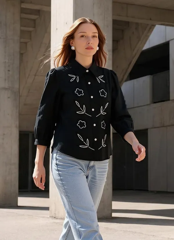 Womens_Embroidered_Button_Down_Shirt