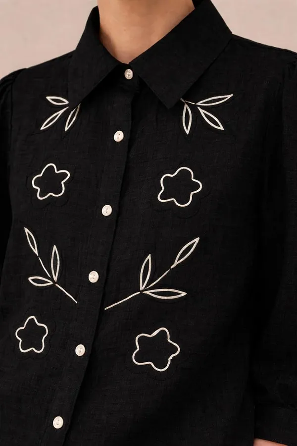 Womens_Embroidered_Button_Down_Shirt