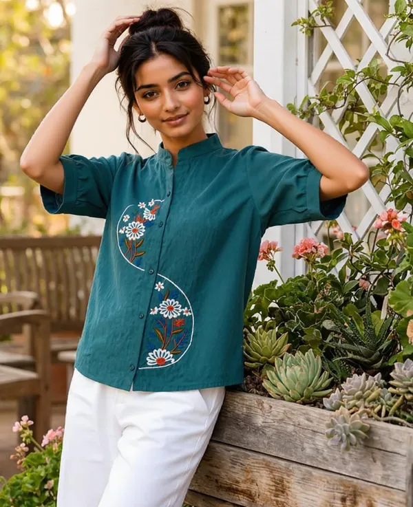 Womens_Embroidered_Button_Down_Shirt