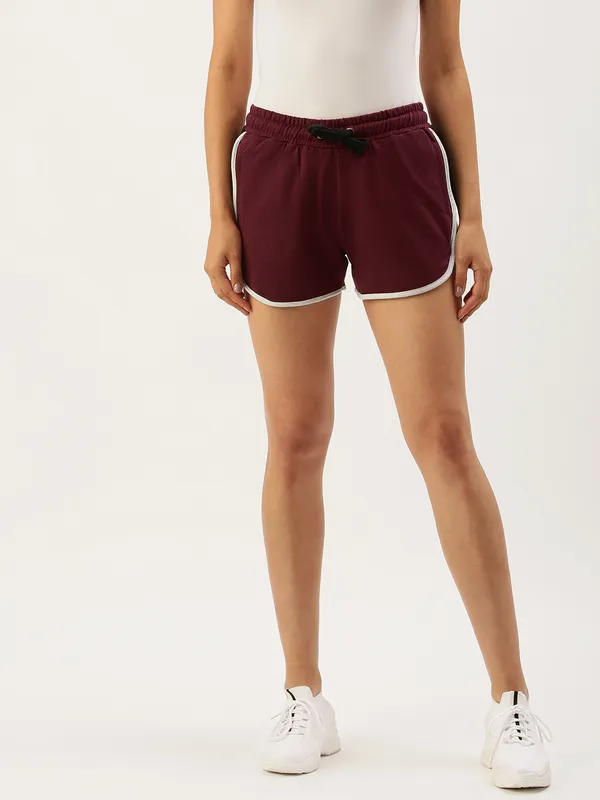 Maroon_Cotton_Running_Shorts_With_White_Piping_For_Women