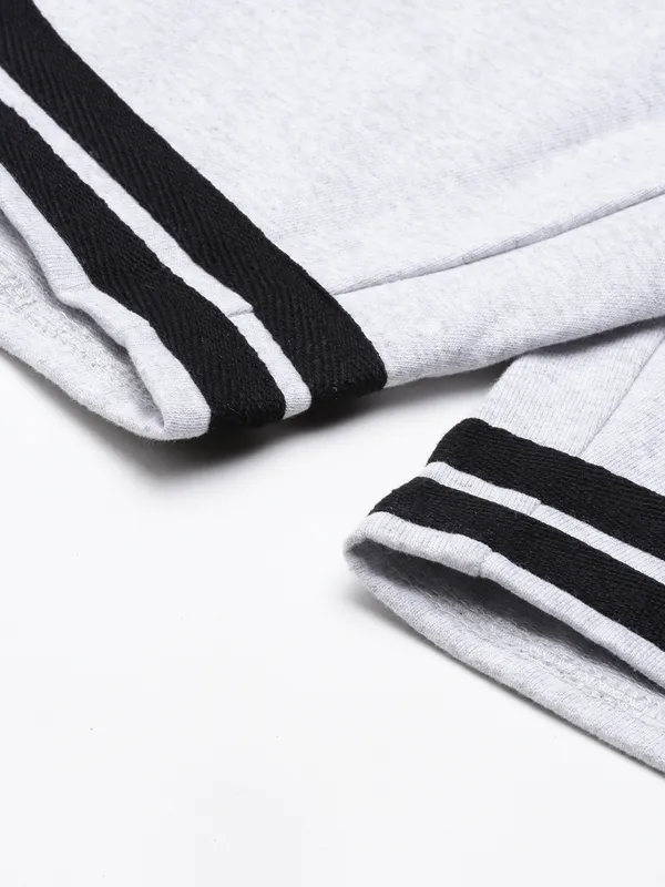 Black_And_White_Cotton_Blend_Drawstring_Shorts_For_Men