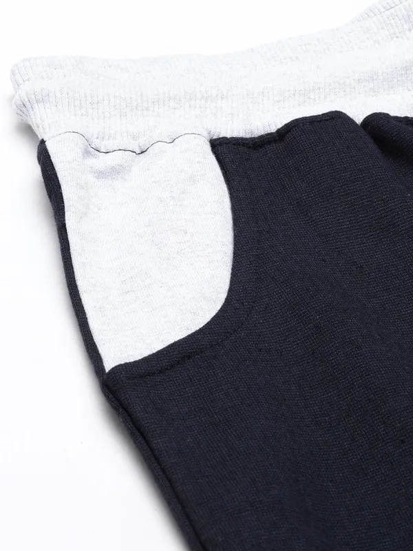 Black_Cotton_Blend_Relaxed_Fit_Drawstring_Shorts_For_Men