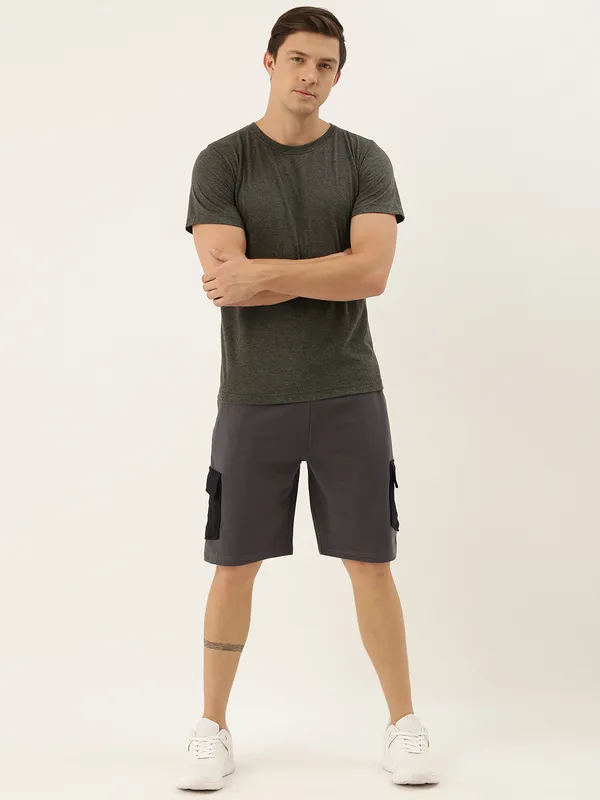 Grey_And_Black_Cotton_Blend_Cargo_Shorts_For_Men