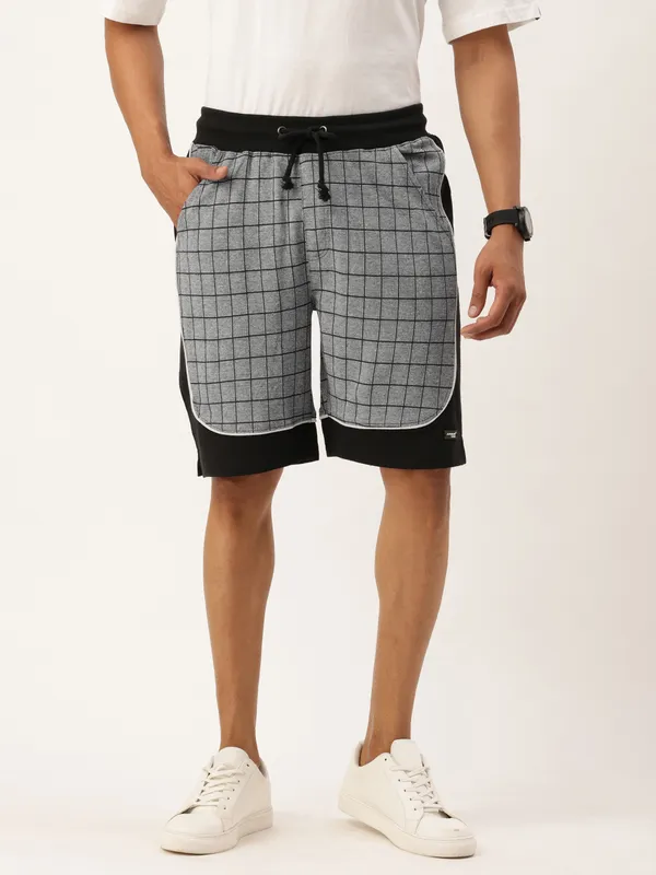 Grey_Checked_Cotton_Blend_Drawstring_Shorts_For_Men