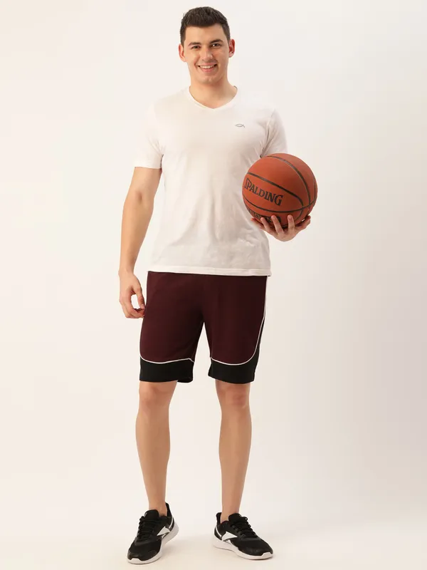 Maroon_Cotton_Blend_Relaxed_Fit_Shorts_For_Men