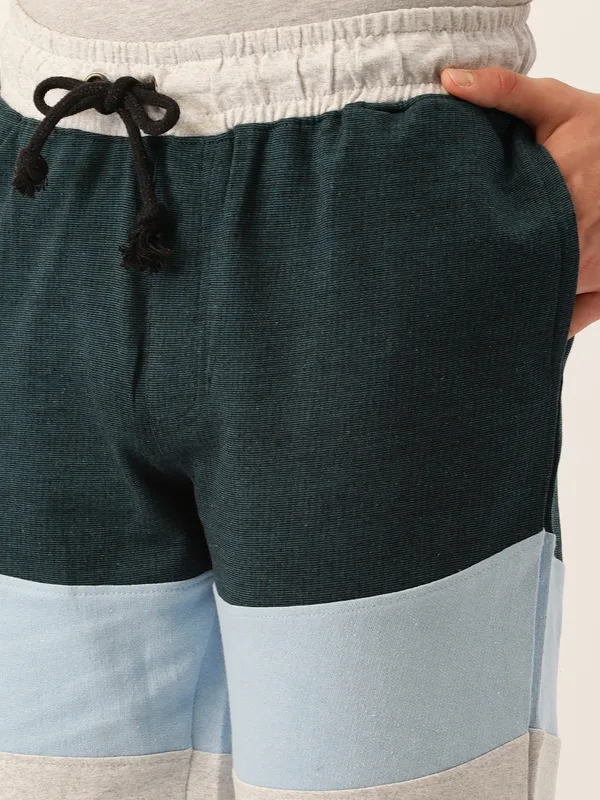 Green_Blue_Cotton_Blend_Contrast_Waistband_Shorts_For_Men