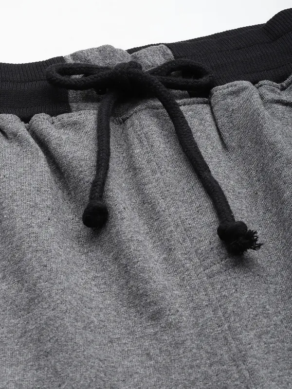 Grey_Cotton_Blend_Relaxed_Fit_Shorts_For_Men