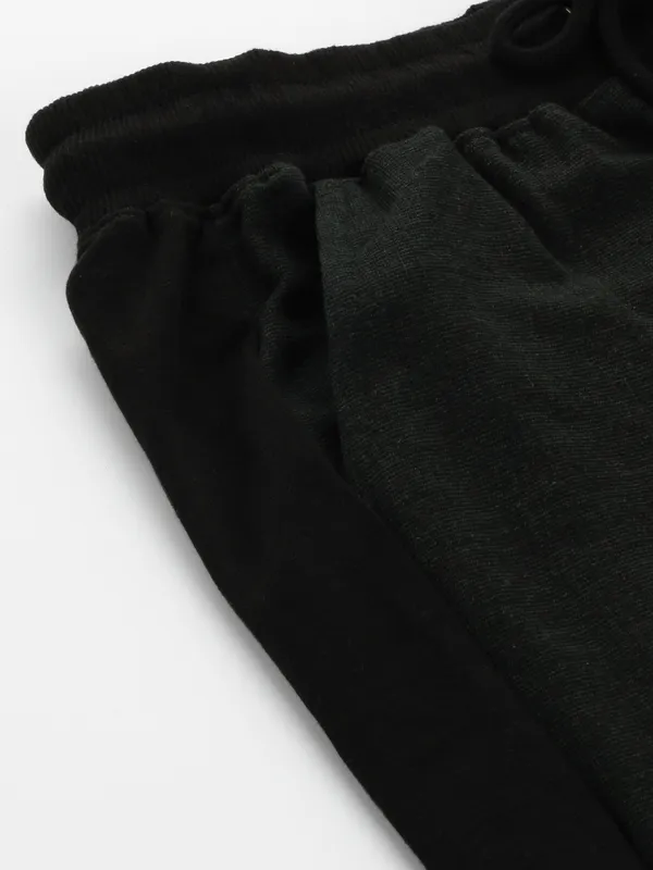 Black_Cotton_Fleece_Lined_Drawstring_Shorts_For_Men