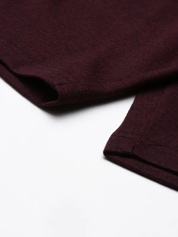 Maroon_Cotton_Blend_Casual_Shorts_For_Men