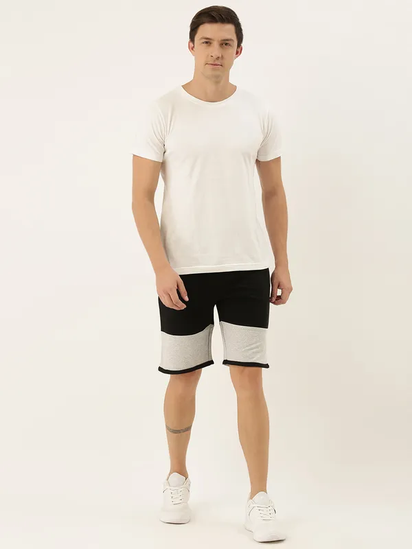 Black_Cotton_Blend_Relaxed_Fit_Drawstring_Shorts_For_Men
