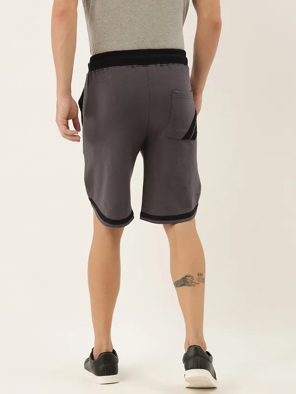 Grey_Contrast_Trim_Cotton_Blend_Sports_Shorts_For_Men
