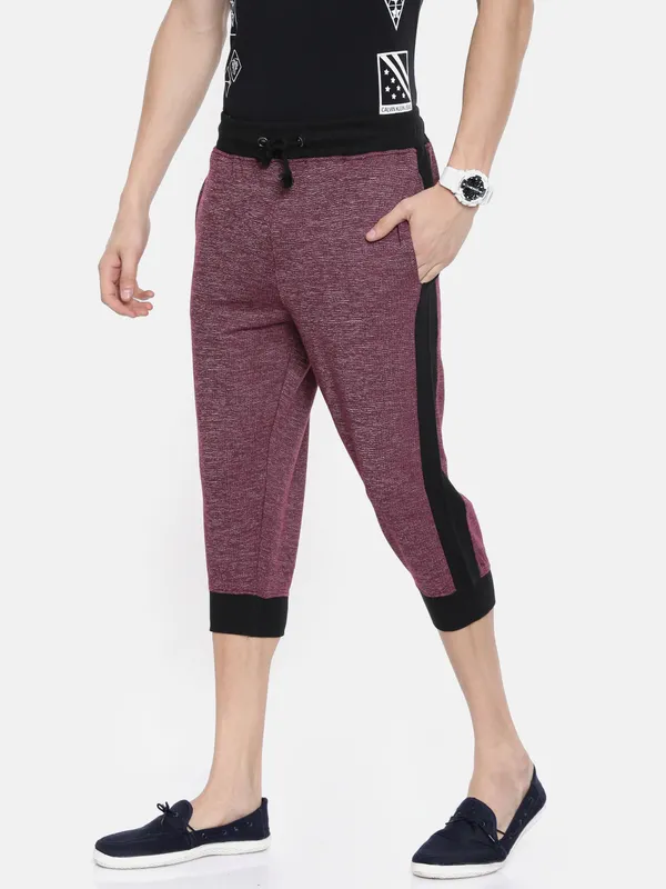 Maroon_And_Black_Melange_Cotton_Blend_Capri_Joggers_For_Men