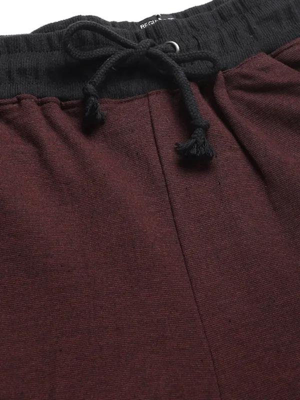 Maroon_And_Black_Cotton_Blend_Cropped_Joggers_For_Men