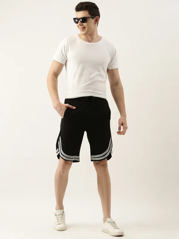 Black_And_White_Striped_Hem_Cotton_Blend_Sports_Shorts_For_Men