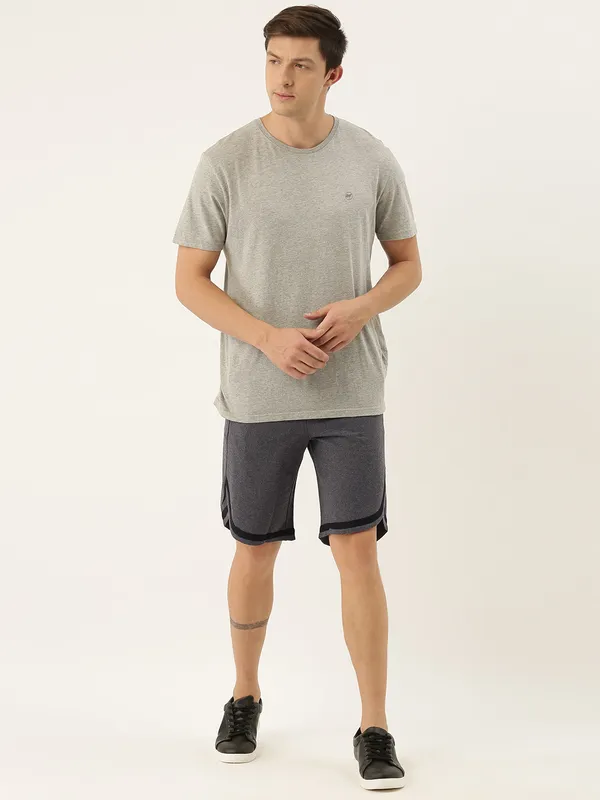 Grey_Cotton_Blend_Relaxed_Fit_Drawstring_Shorts_For_Men