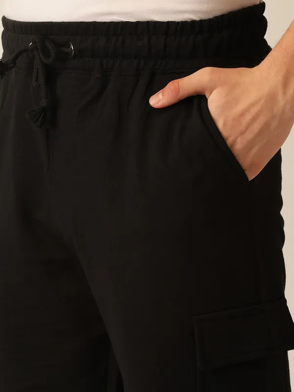 Black_Cotton_Blend_Cargo_Shorts_For_Men