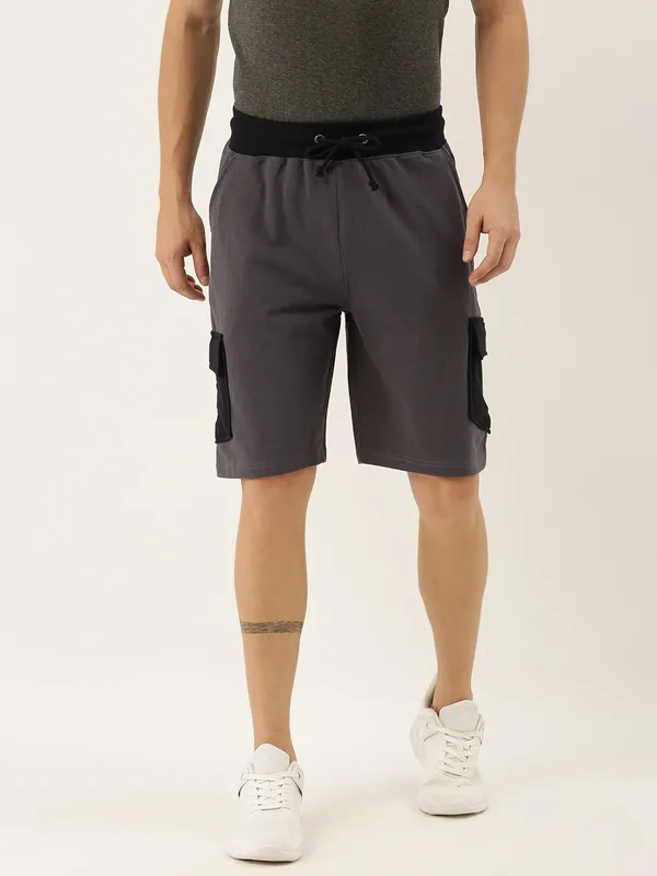 Grey_And_Black_Cotton_Blend_Cargo_Shorts_For_Men