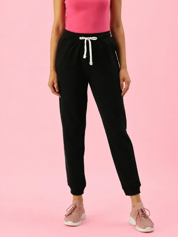 Black_Cotton_Blend_Drawstring_Joggers_For_Women