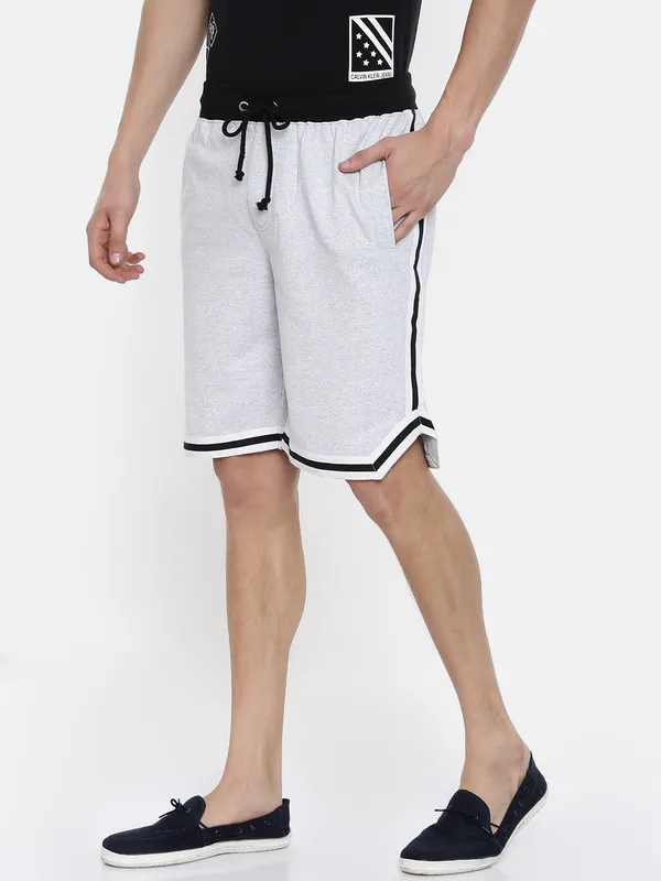 White_And_Black_Cotton_Blend_Basketball_Style_Shorts_For_Men