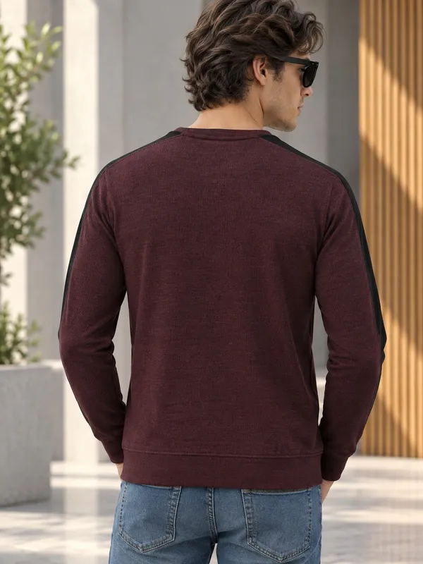 Maroon_Colorblock_Crew_Neck_Sweatshirt_for_Men