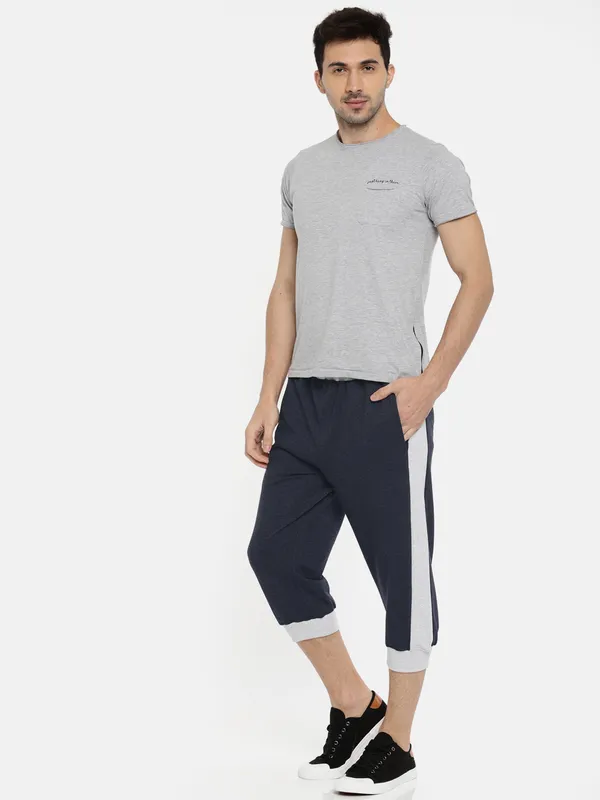 Navy_Blue_Cotton_Blend_Drawstring_Capri_Joggers_For_Men