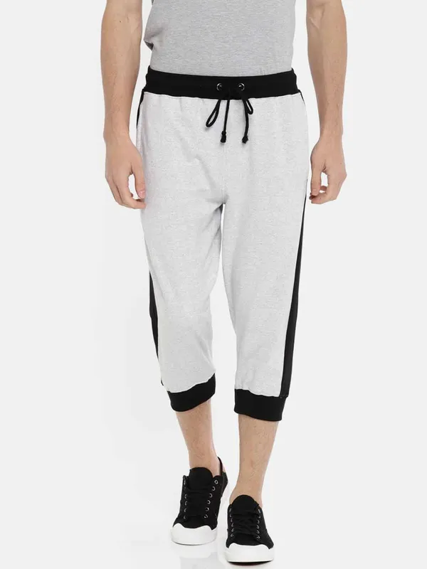 Grey_And_Black_Cotton_Colorblock_Capri_Joggers_For_Men